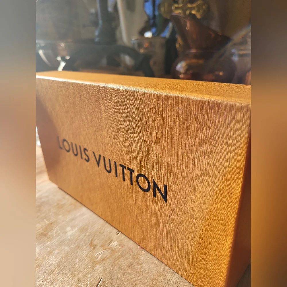Louis Vuitton Long Zip Wallet